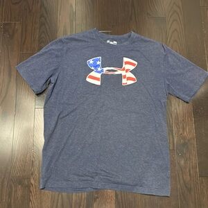 Under Armour T-shirt